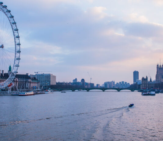 Impresii din stagiunea 2023 și un model de urmat, Teatrul Național din Londra