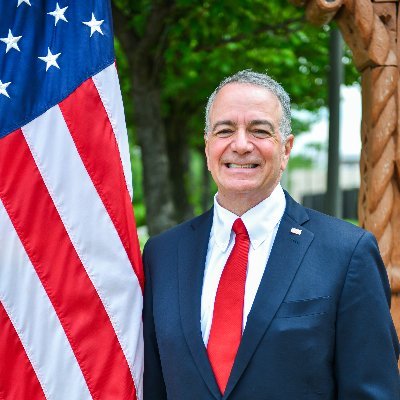 Povestea fascinantă a noului ambasador SUA la București