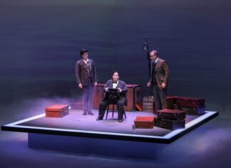 Realitate grotescă şi absurd la TNB: „În largul mării” de Slawomir Mrożek